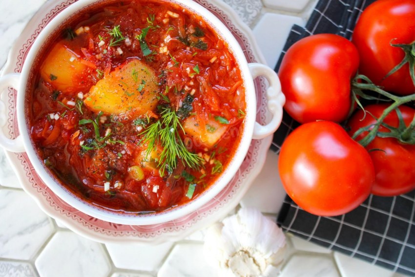 Борщ в кафе