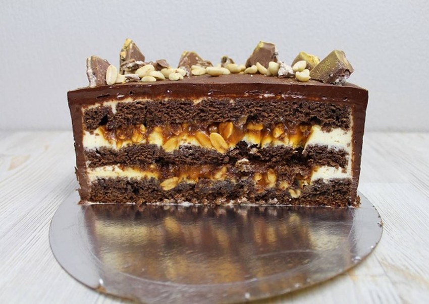 Торт Сникерс Лучано