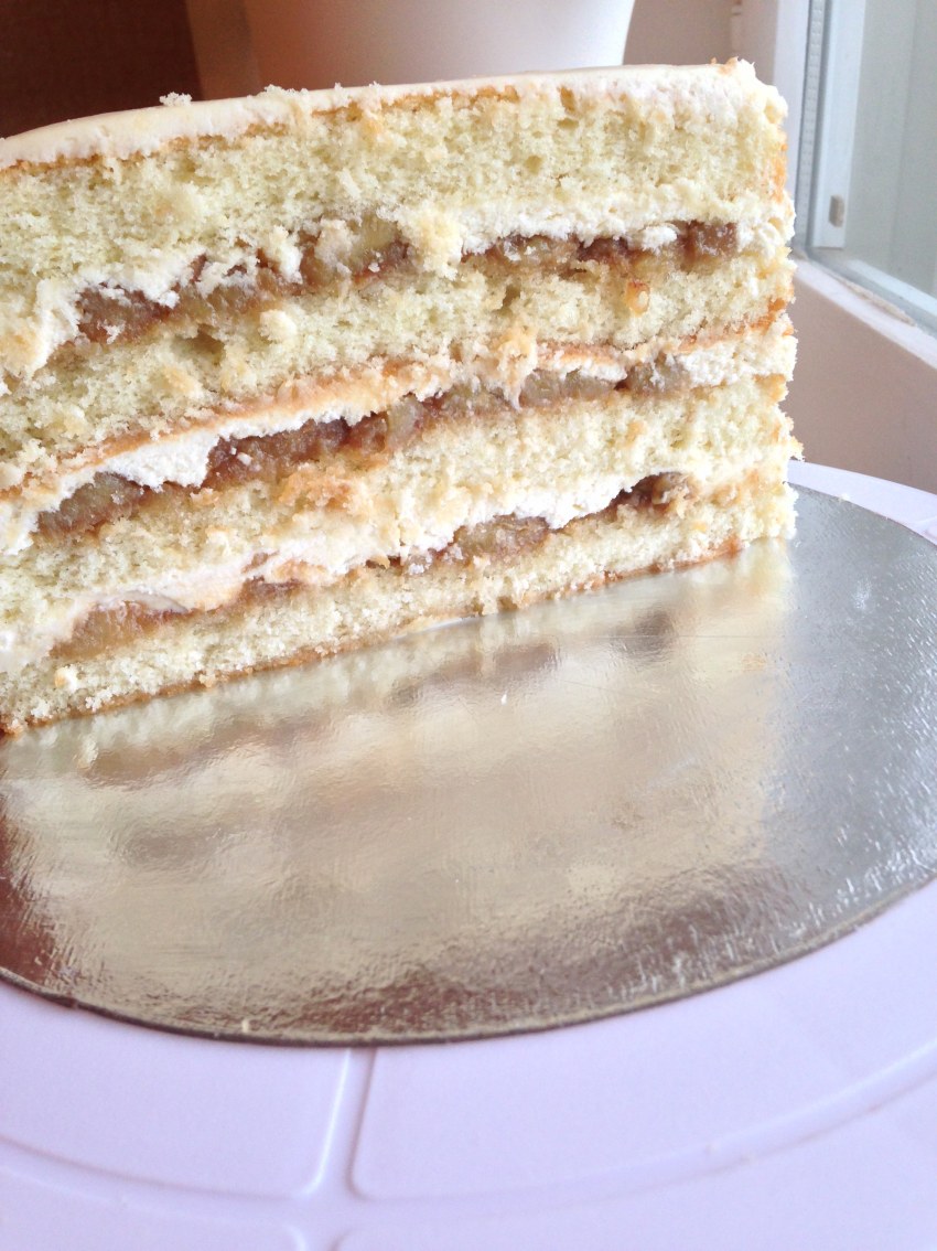 Торт Сникерс Мирабелла