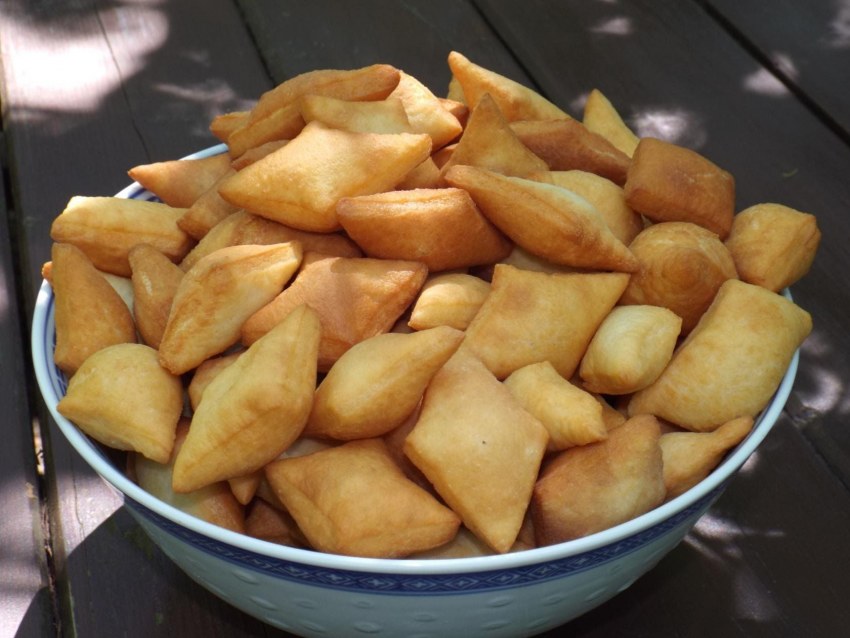 Казахская кухня бауырсак