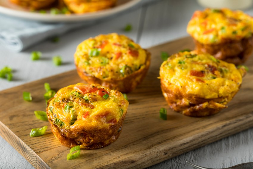 Куриные маффины с овощами