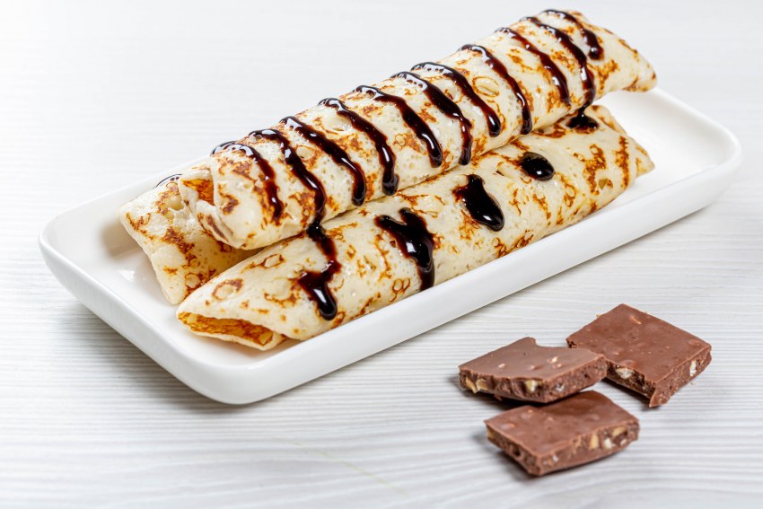 Блинчики политые шоколадом