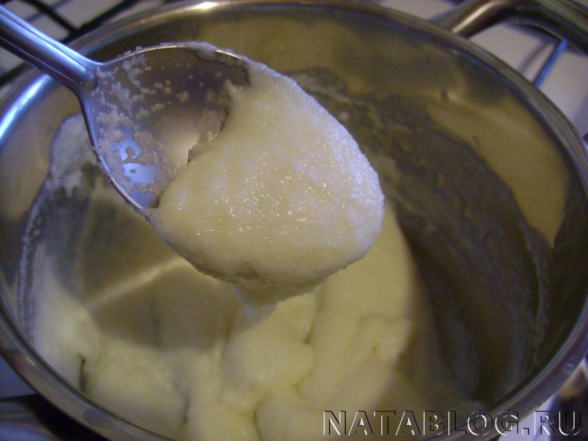 Пирог со сгущенкой и бананами