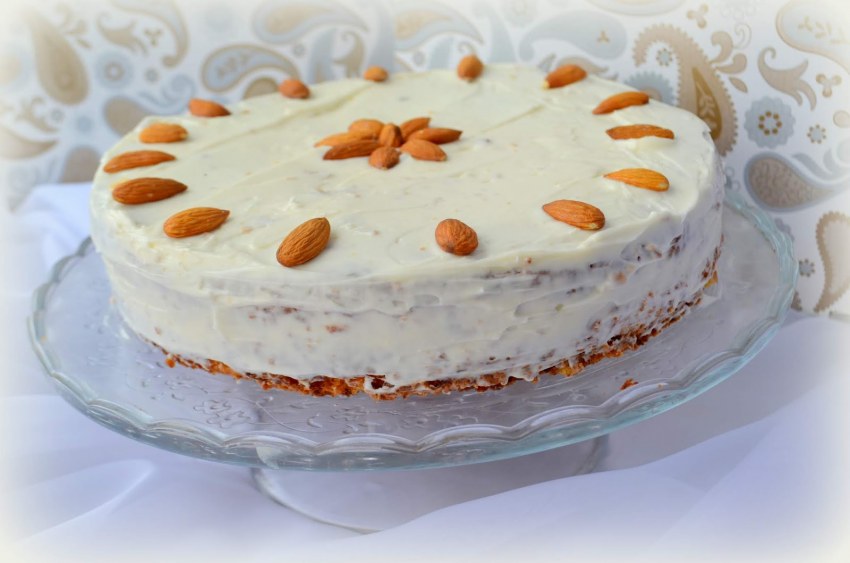 Как Ровно разрезать морковный торт