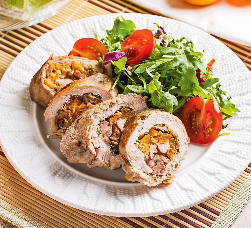 Свинина фаршированная грибами