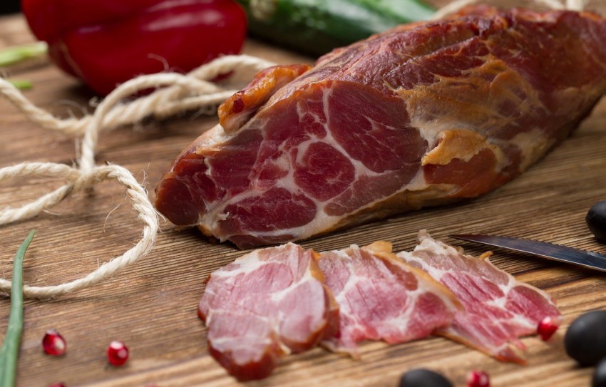 Лопатка свиная окорок свиной