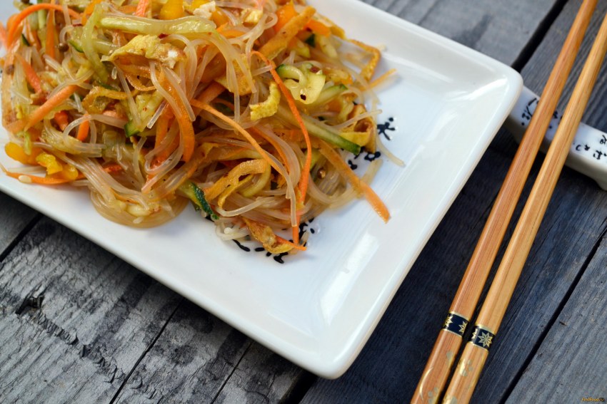 Корейские салаты фунчоза