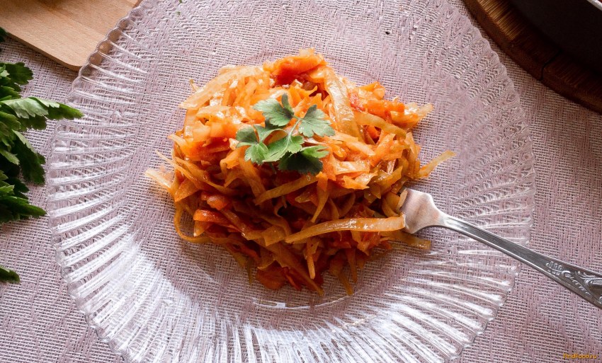 Жареная капуста с грибами