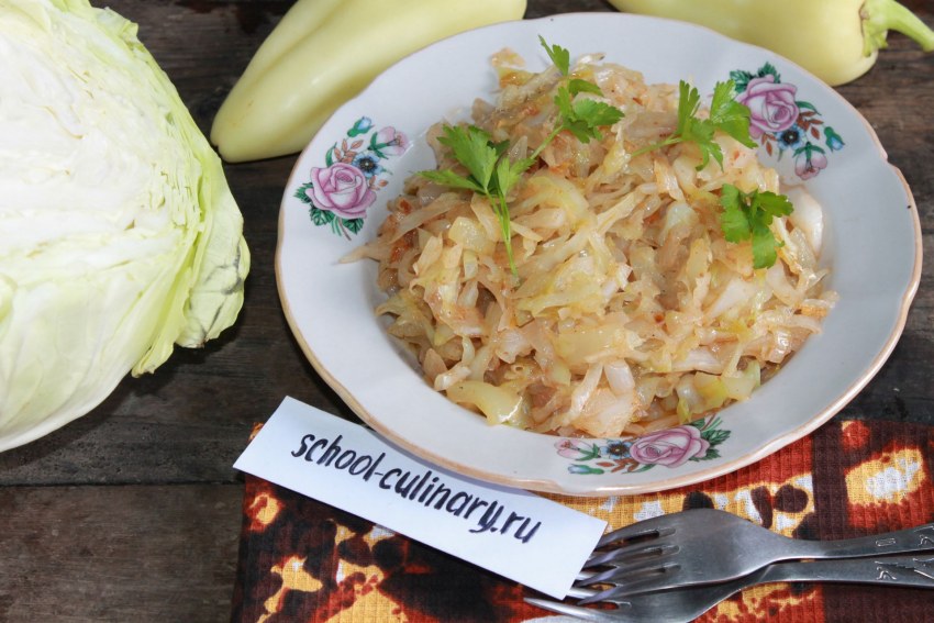 Жарим белокочанную капусту