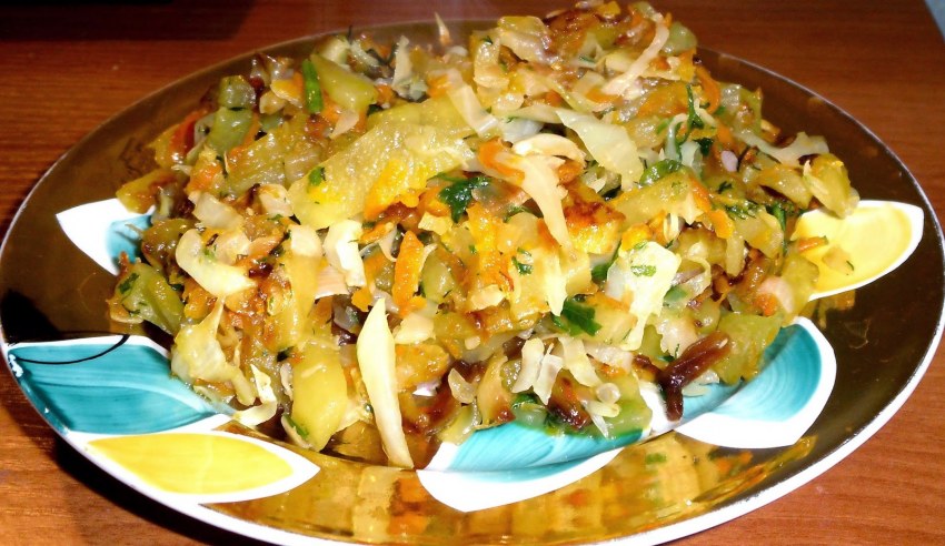 Белокочанная капуста тушеная