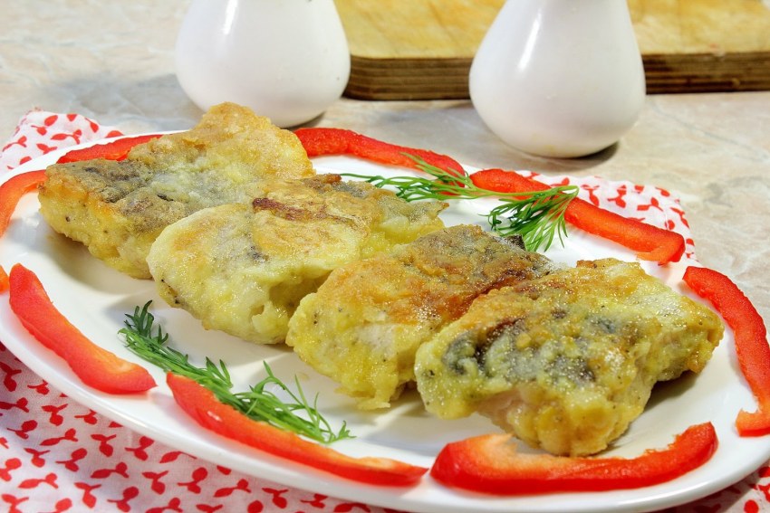 Минтай жареный
