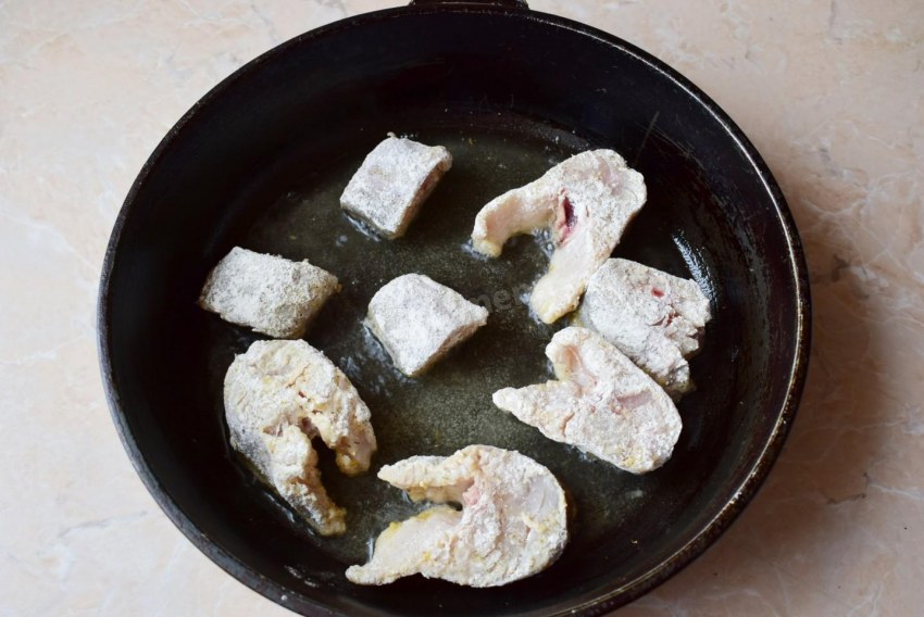 Минтай жареный