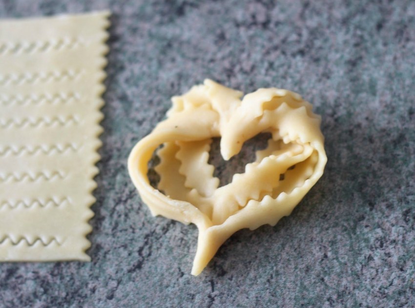 Формы нарезки теста для хвороста