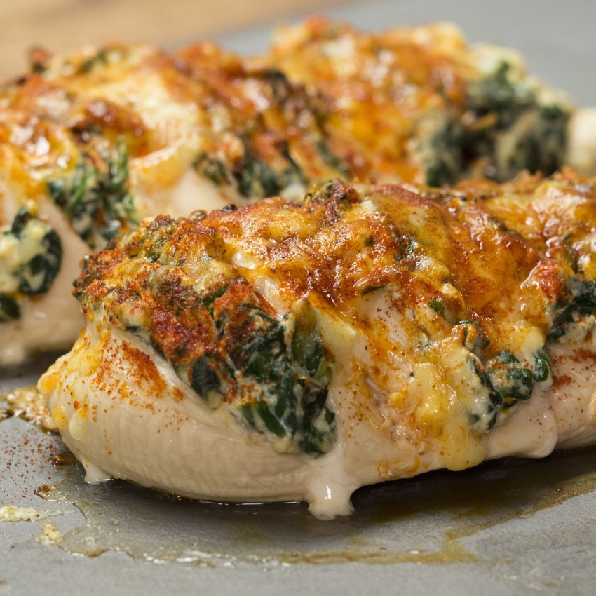 Куриная грудка со шпинатом и сыром