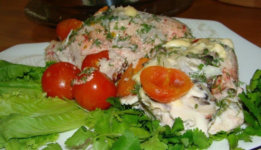 Курочка, фаршированная шампиньонами