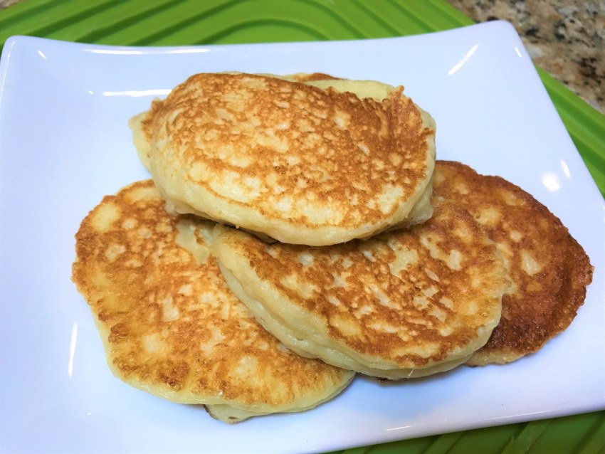 Пышные творожные оладьи