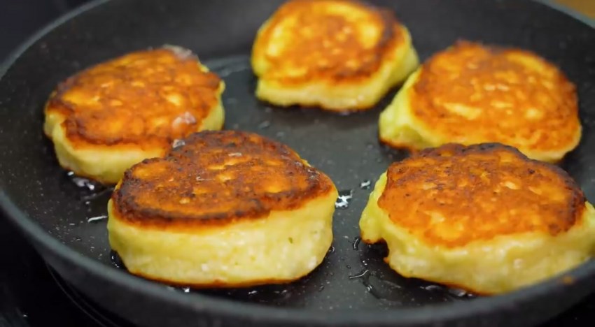 Творожно Яблочные оладьи