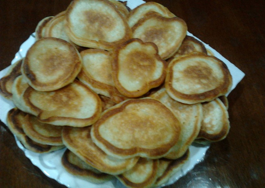 Оладьи на кефире пышные