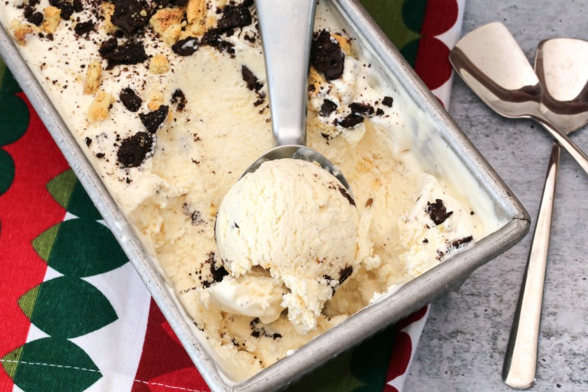 Банановый пломбир мороженое