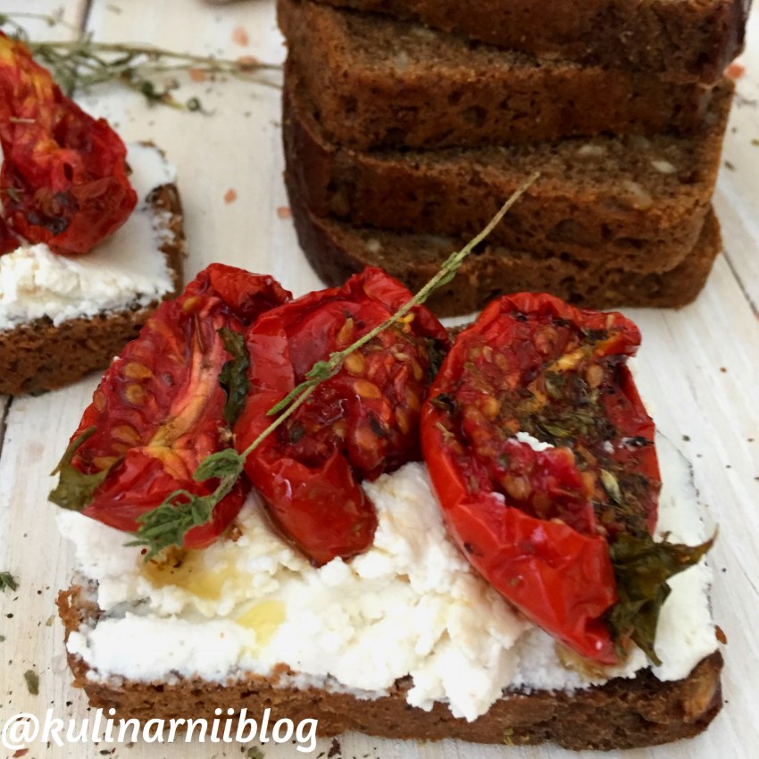 Итальянские брускетты с томатами