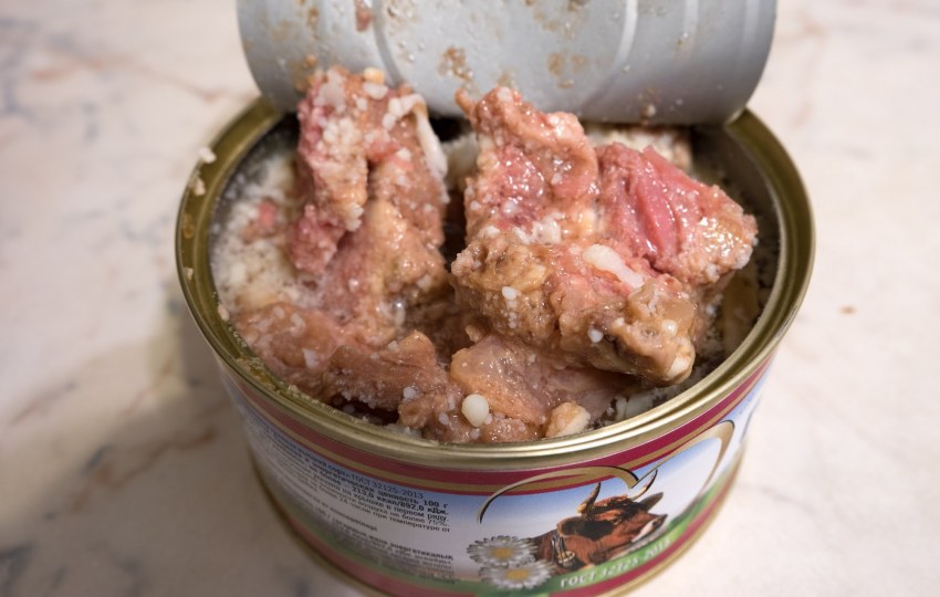 Как сварить тушенку из осетра