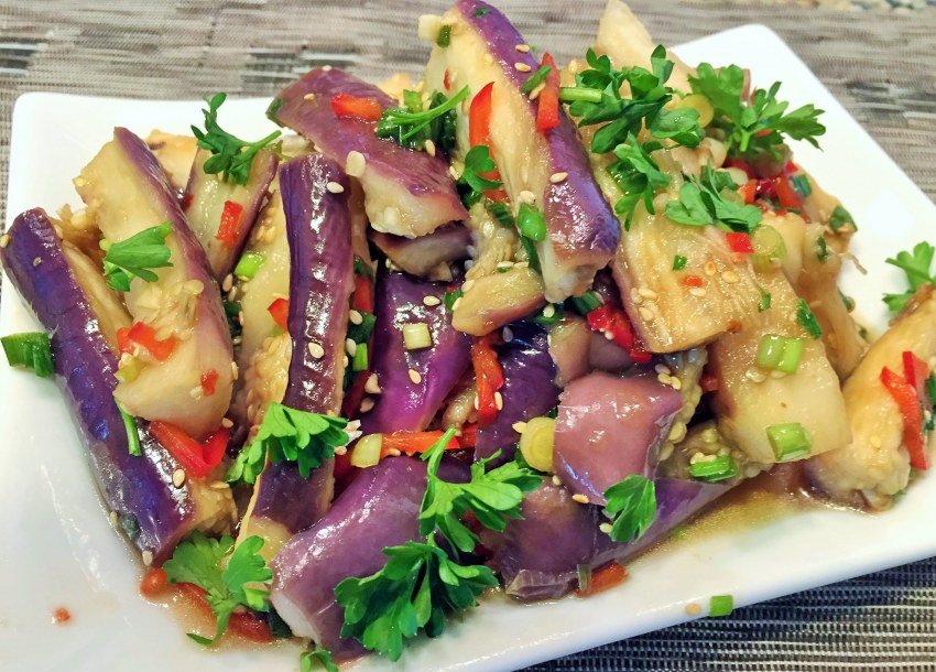 Баклажаны жареные с овощами