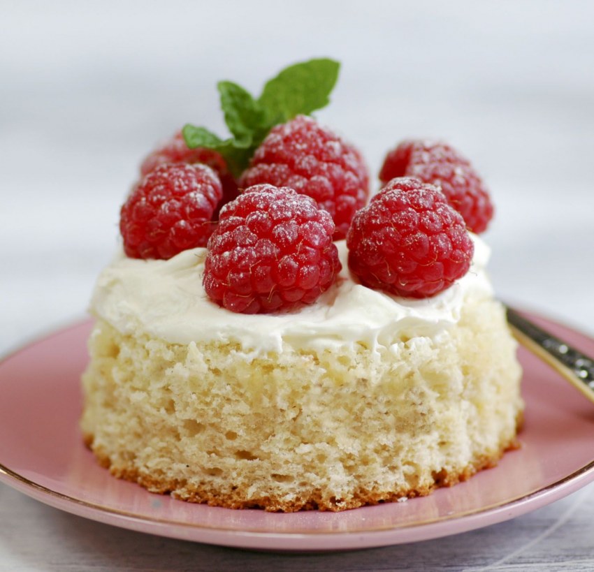 Пирожное три молока