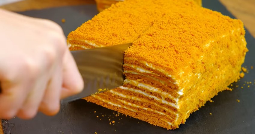 Пошаговое приготовление медовика