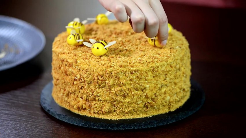 Торт медовик с заварным кремом