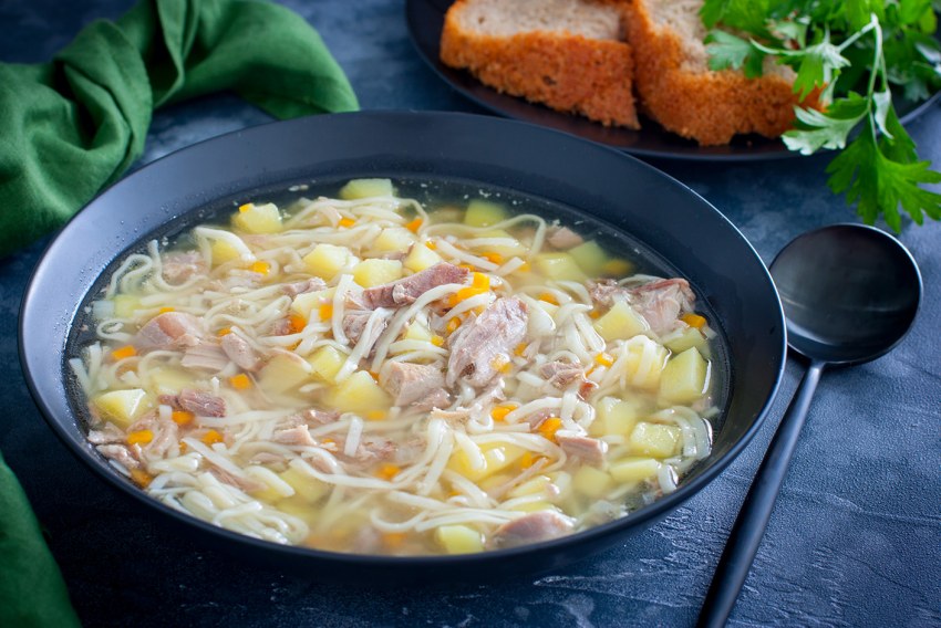 Суп лапша по домашнему