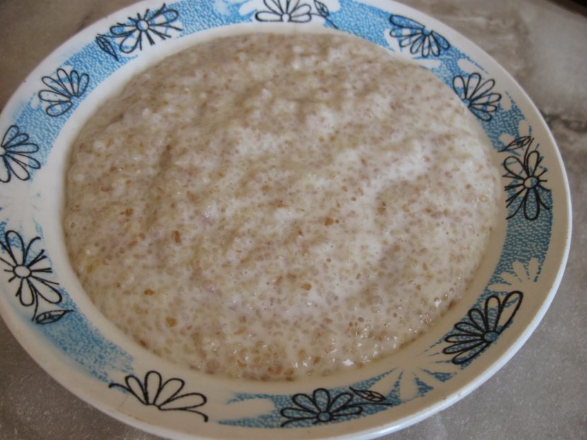 Молочная ячневая каша в мультиварке