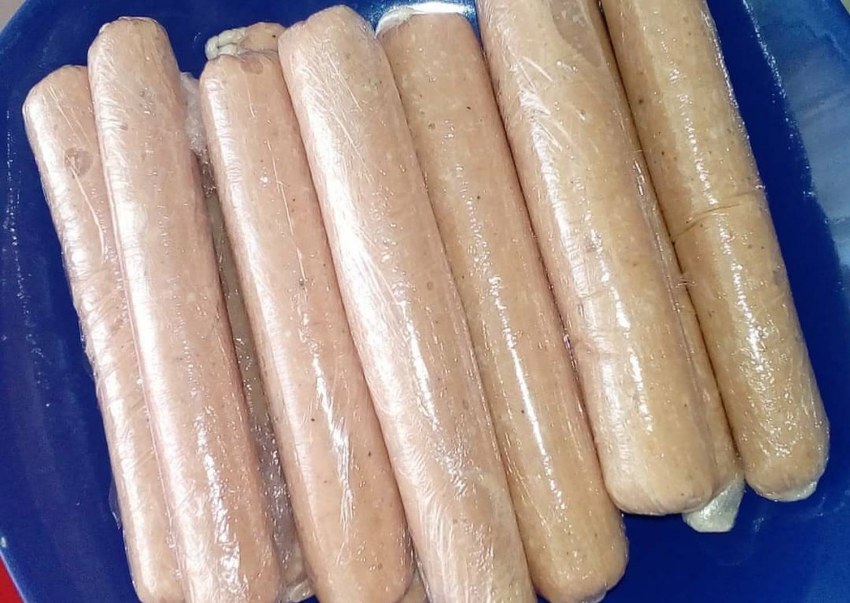 Сосиски в пищевой пленке