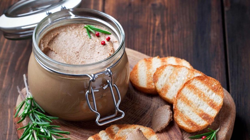 Нежный паштет из свиной печени