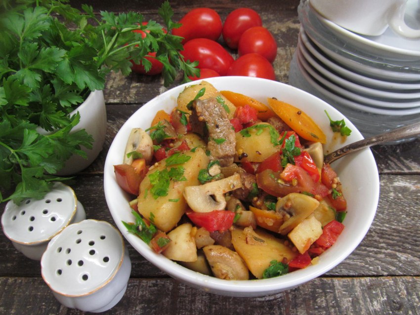 Грибное рагу с овощами