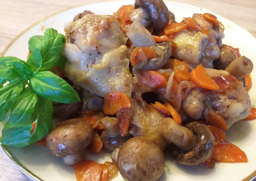 Окорочка тушеные с овощами