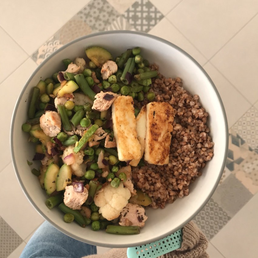 Гречка с мясом в горшочке