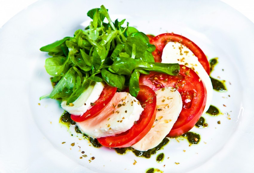 Сыр моцарелла с черри