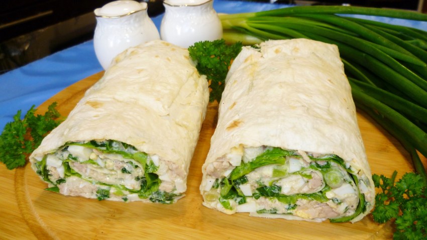 Закуска из лаваша на сковороде