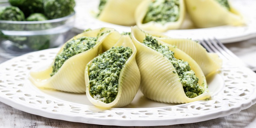 Макароны с фаршем слоями