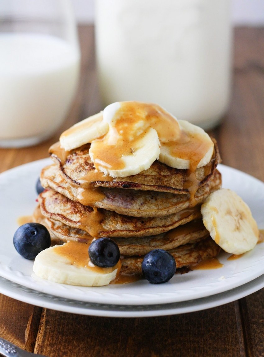 Творожно банановые панкейки