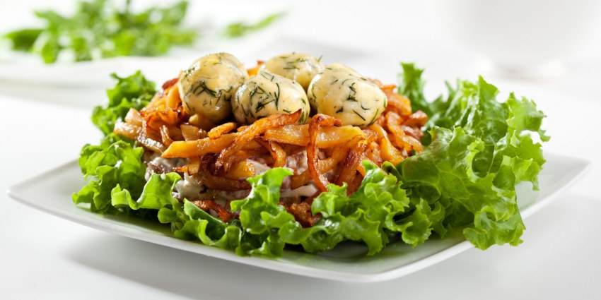 Салат глухариное гнездо классический