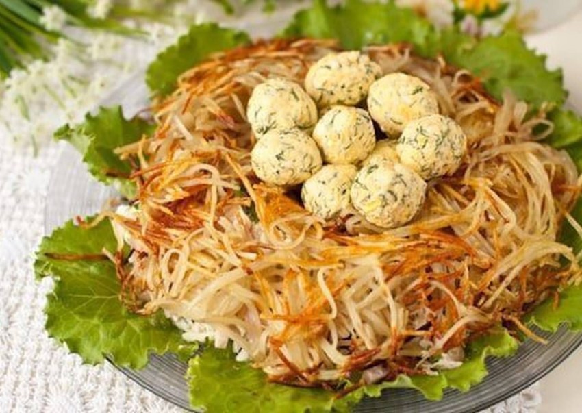 Салат гнездо перепелки