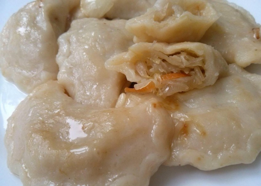 Вареники из квашеной капусты