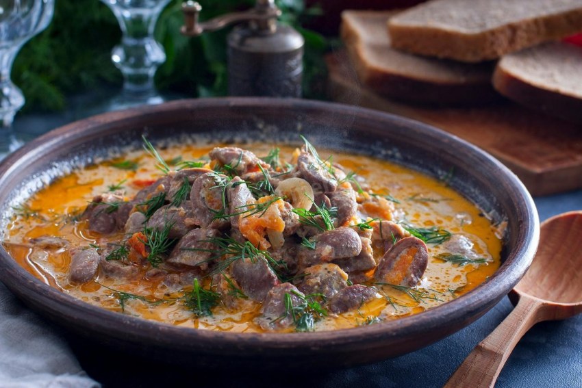 Куриное филе тушеное с овощами