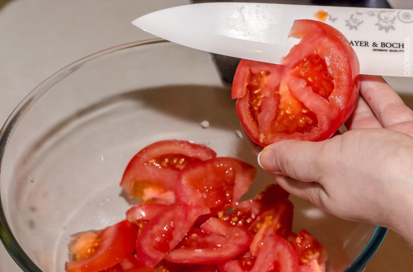 Помидоры соленые в ведре