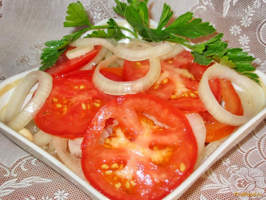 Помидоры с луком закуска