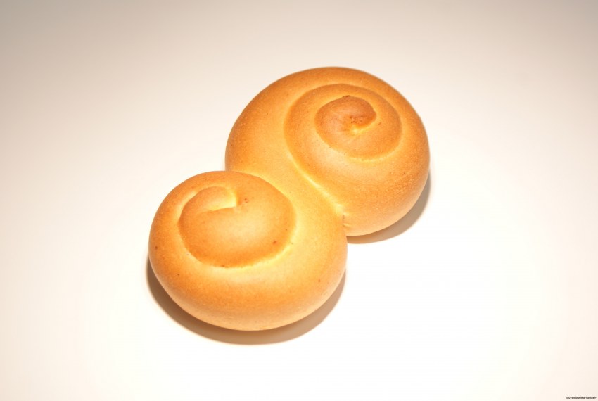 Булочка плюшка