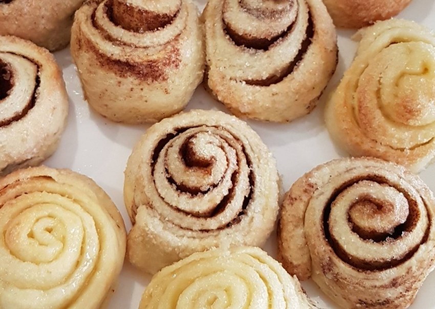 Булка с корицей