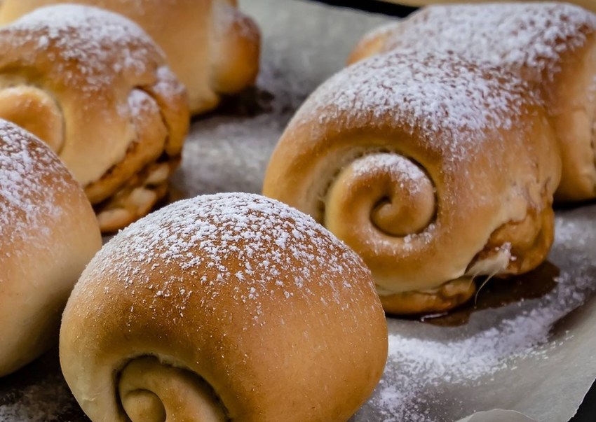 Булочка косичка с сахаром