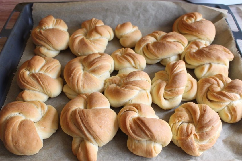 Булочки из теста на кефире